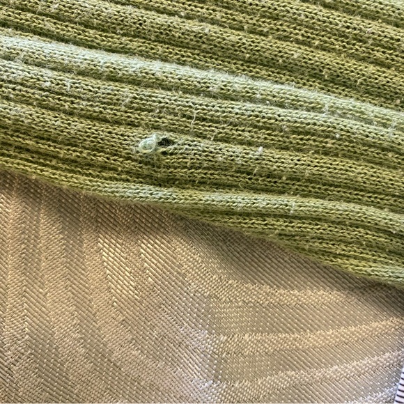 Y2K Garage V-Neck Ribbed Knit Top - Light Green - Picture 4 of 8